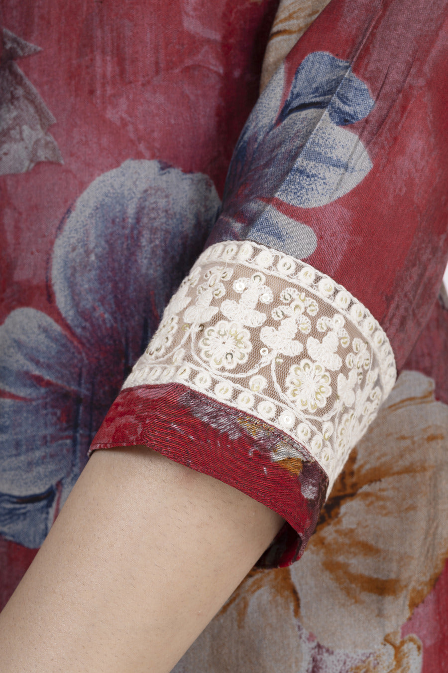 ETHNIC PRINT A-LINE MUSLIN BLEND WITH CHIKANKARI SLEEVE WORK KURTA ONLY